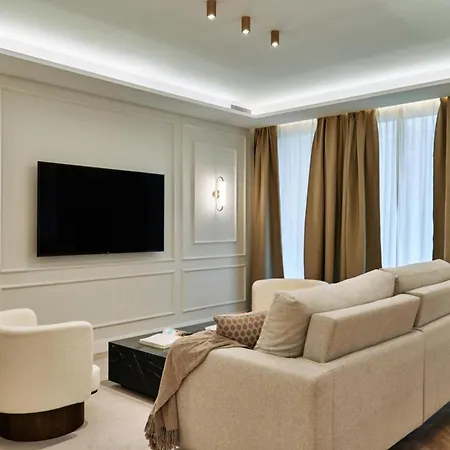Luxury Nido San Pietro 3bd Apartment Rome